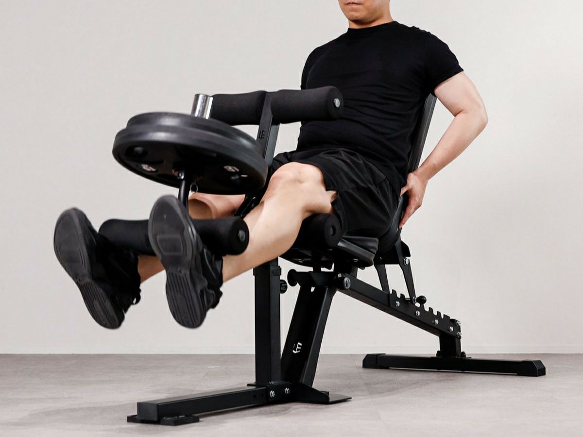 いつものベンチで始める本格レッグエクステンション